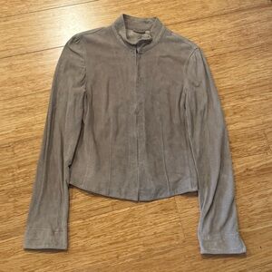 Beautiful 100% leather suede tan front clasp lightweight jacket